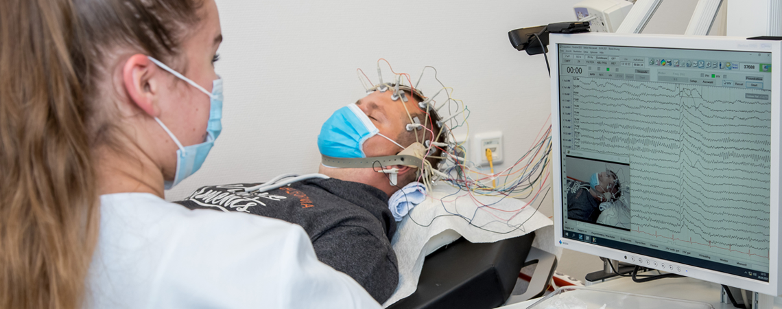Pflegefachkraft (m/w/d) mit der Zusatzbezeichnung Parkinson Nurse für die Abteilung Neurologie/Stroke Unit, 1. Bild
