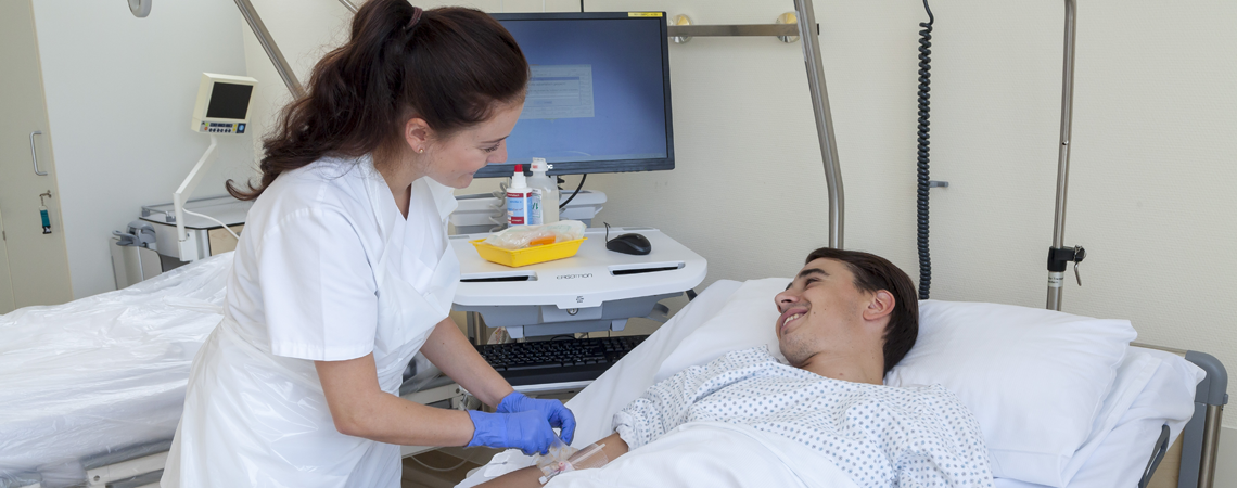 Pflegefachmann/frau (m/w/d) (Ausbildung April 2027), 3. Bild